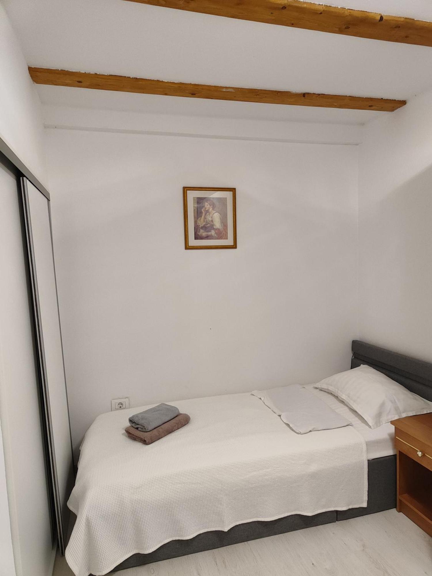 Rd22 Apartment Ровинь Экстерьер фото